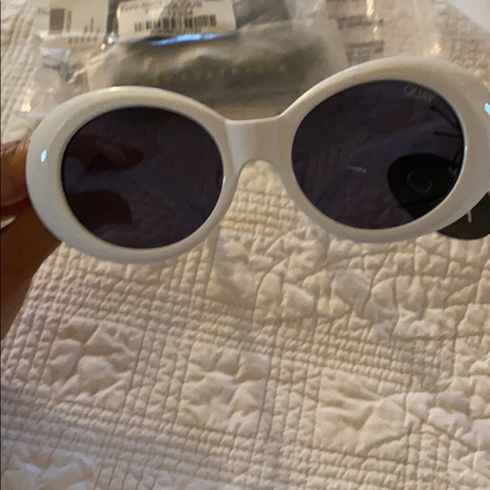 Quay Australia Frivolous Sunglasses - Picture 5 of 7